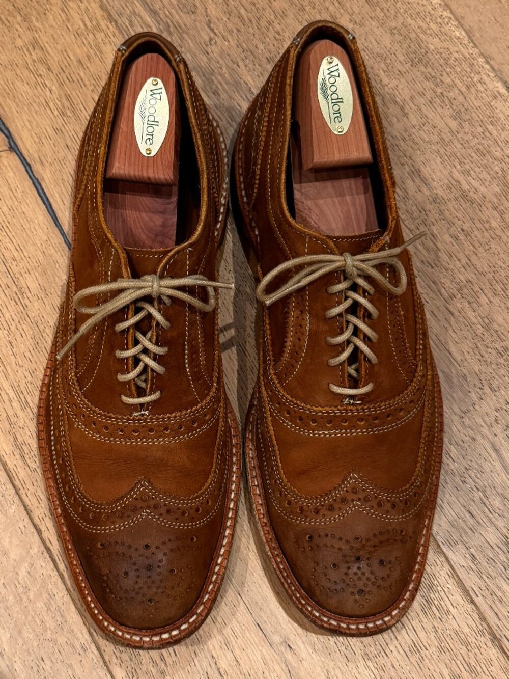 Allen Edmonds Neumok Mens Brown Leather Wingtip Oxford Shoes Size 10.5 D